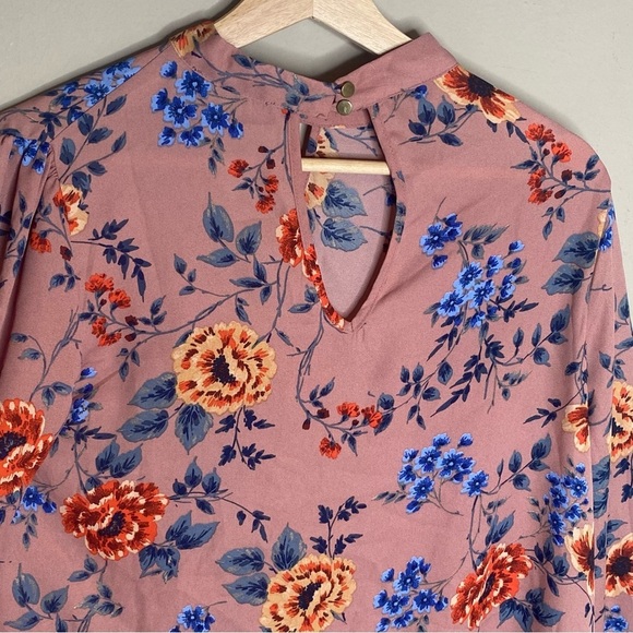 Iris Women’s Floral Long Sleeve Bell Sleeve Blouse Size Medium - Picture 15 of 16